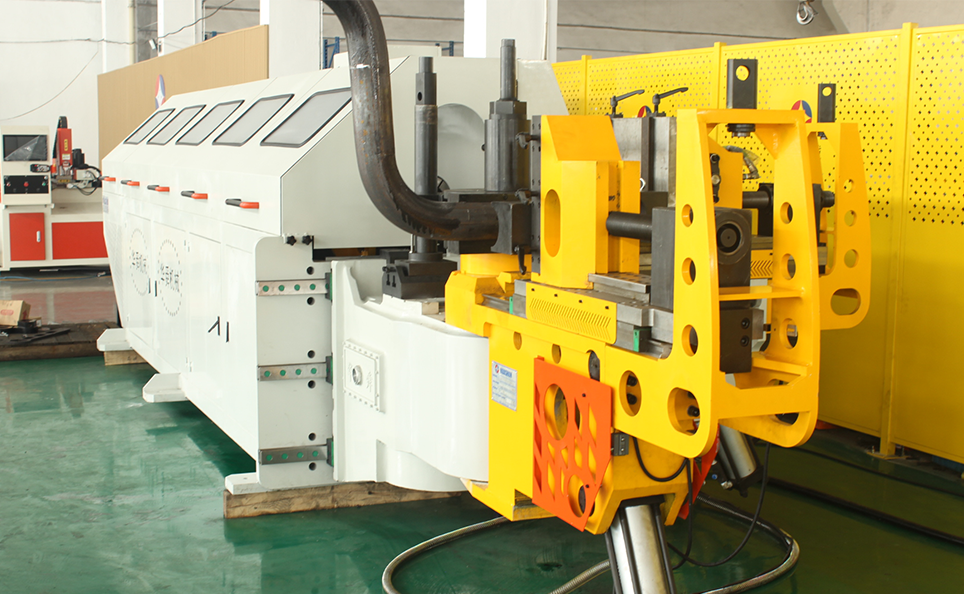 Vollautomatische Multiradius-Rohrbiegemaschine der CNC-M-Serie