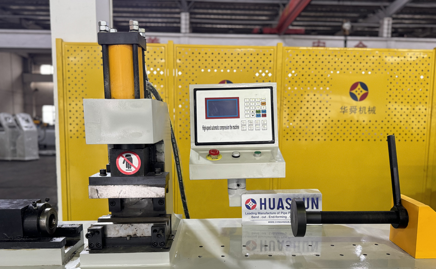 TM60 Hydraulische Einzelkopf-Rohrendenformmaschine