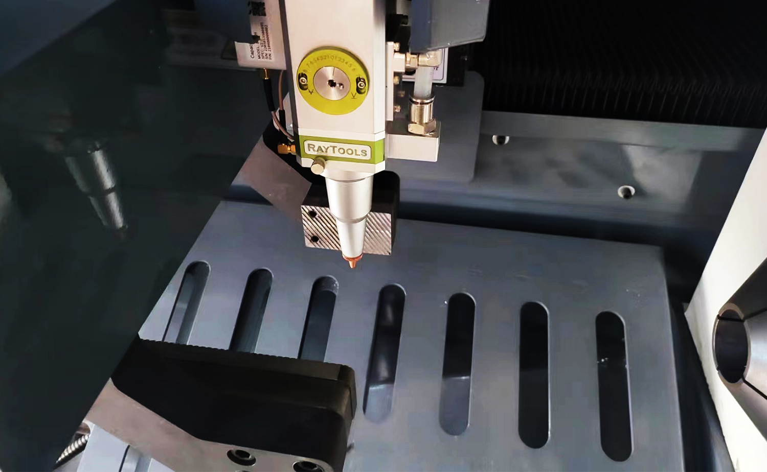 MCJG120 3D-Laser-Rohrschneidemaschine