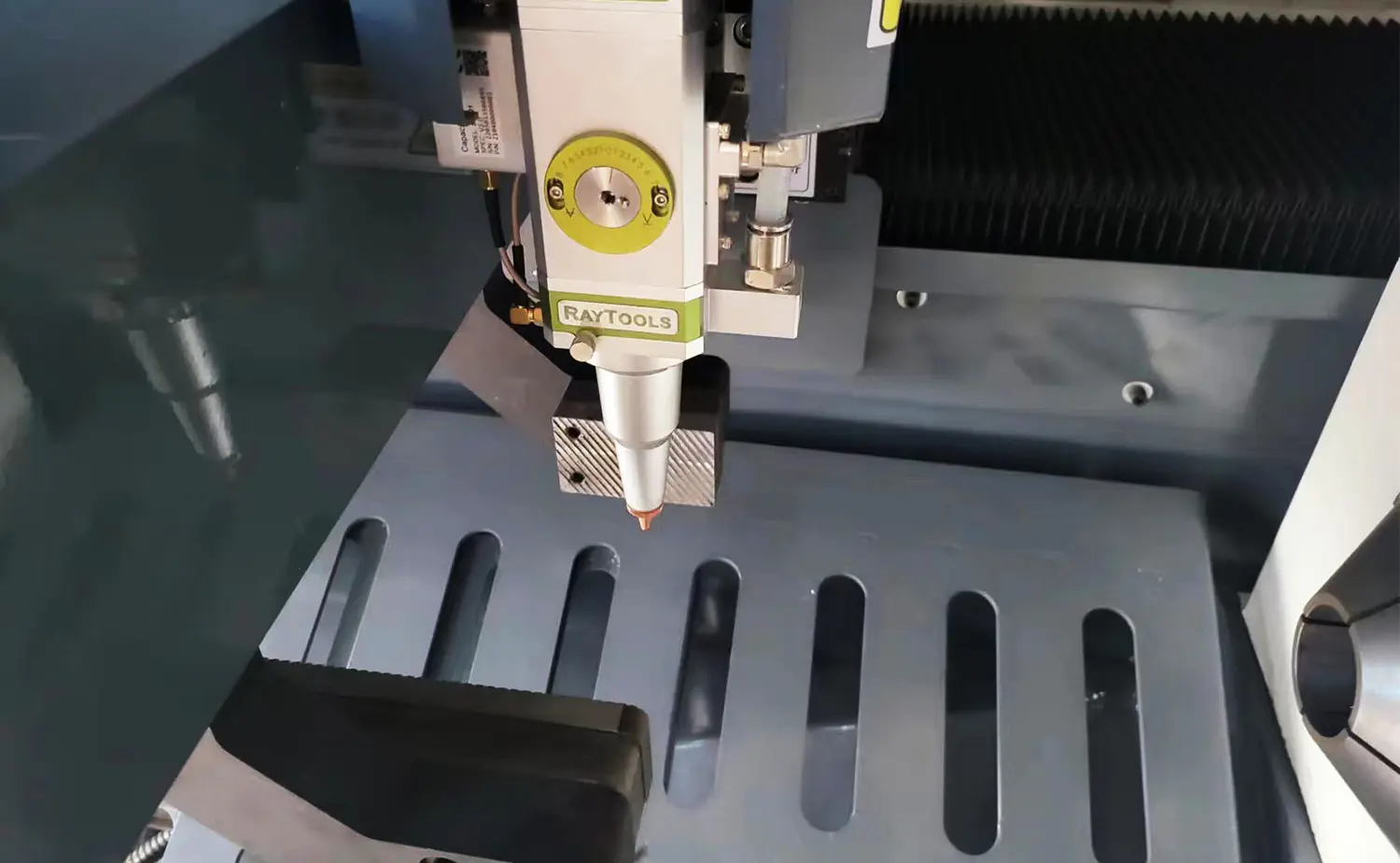 MCJG160 Hochpräzise Laser-Rohrschneidemaschine