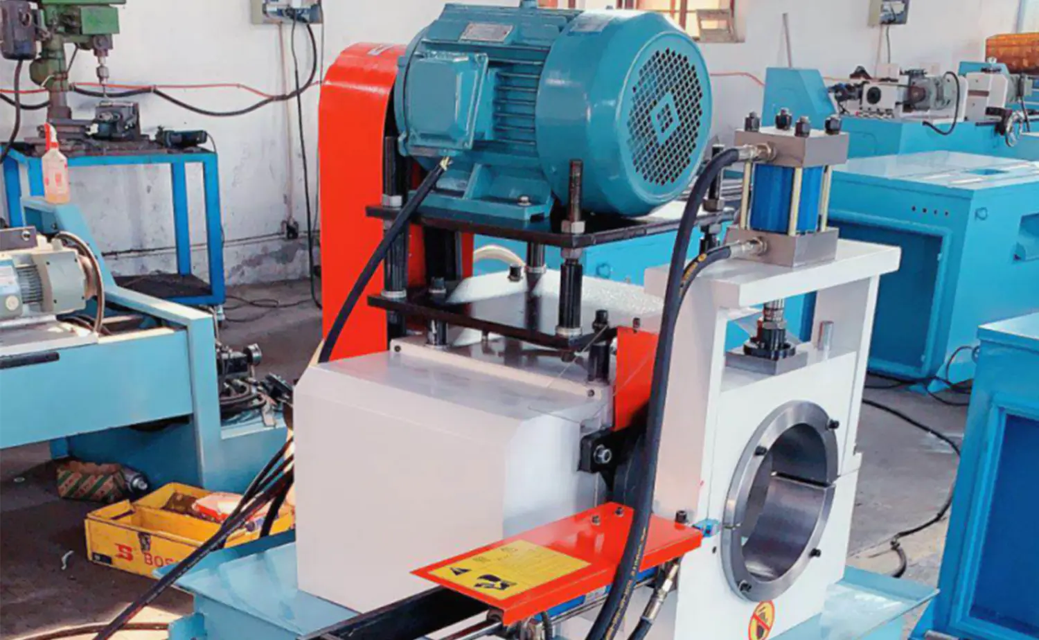 Einkopf-Rohranfasmaschine der EF PV2-Serie für Metallrohre Einkopf-Rohranfasmaschine der EF PV2-Serie für Metallrohre