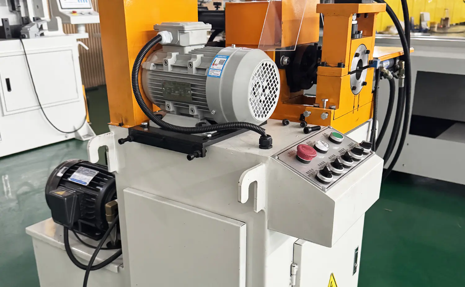 Hydraulische halbautomatische Rohranfasmaschine der EF PV1-Serie
