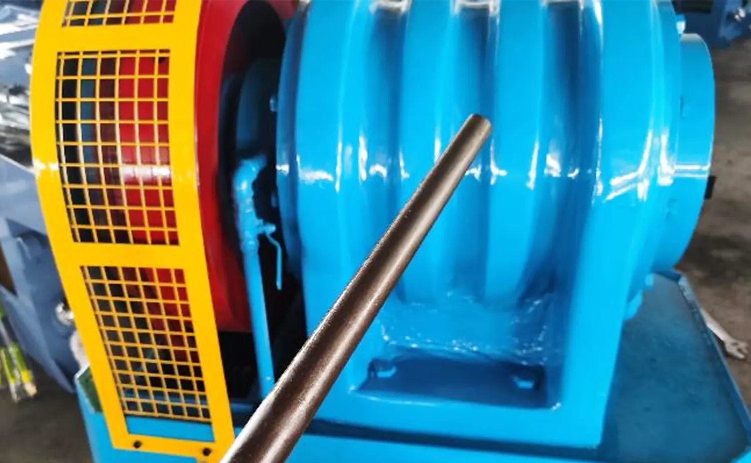 ZTM-50/60/76/114 Multimaterial anwendbare halbautomatische Kegelrohr-Reduziermaschine