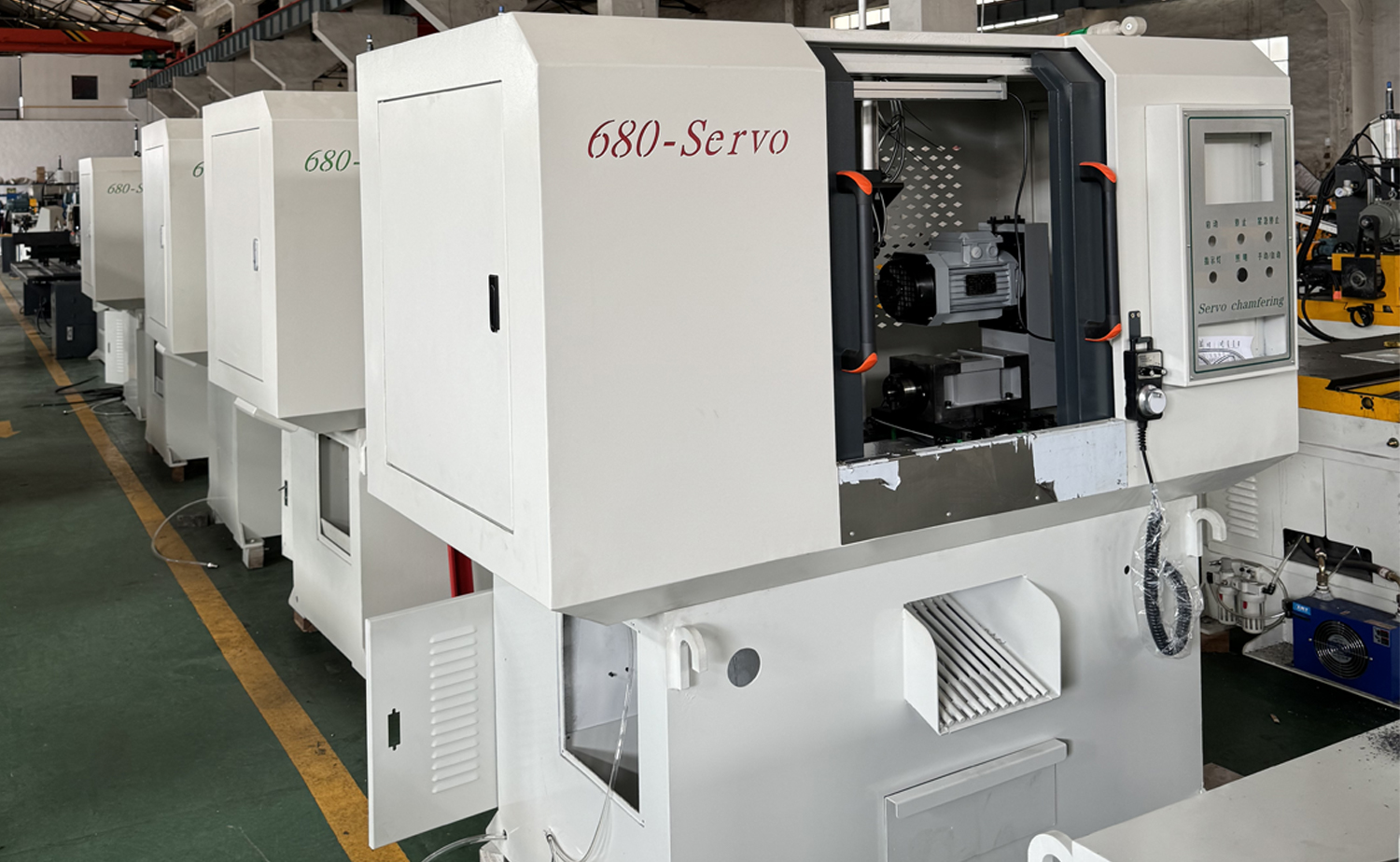 Schnelle Servo-Doppelkopfrohr-Anfasmaschine der DEF680CNC-Serie