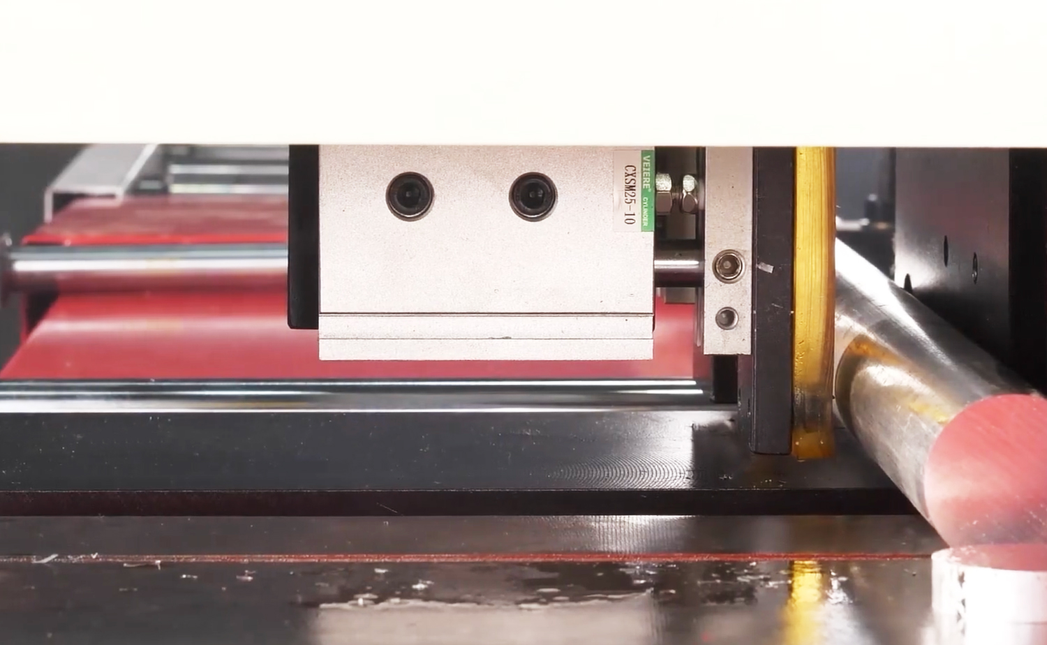 Vollautomatische Aluminium- und Kupferschneidemaschine der Serie CNC455 Vollautomatische Aluminium- und Kupferschneidemaschine der Serie CNC455