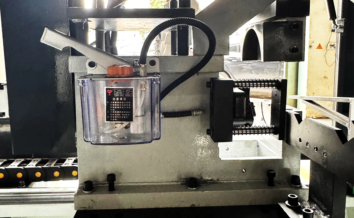Hochstabile Servo-Rohranfasmaschine der DEF80CNC-Serie