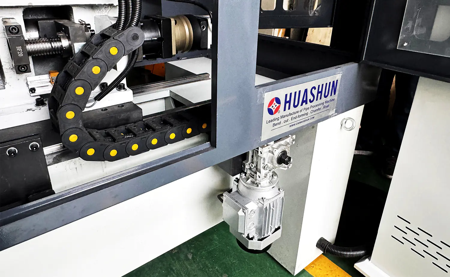 Hochstabile Servo-Rohranfasmaschine der DEF80CNC-Serie