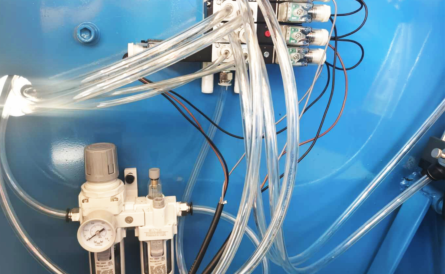 DEF AC-Serie Doppelkopf-Mehrseiten-Rohranfasmaschine DEF AC-Serie Doppelkopf-Mehrseiten-Rohranfasmaschine
