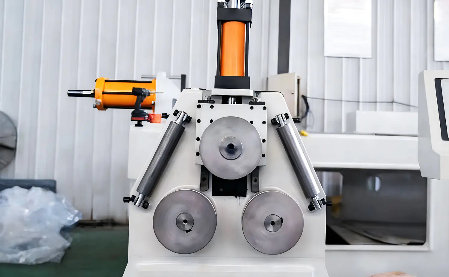 Hochpräzise CNC-Rohrbiegemaschine