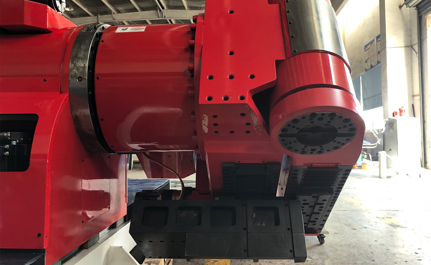 CNC-Rohrbiegemaschine mit Drehkopf – bidirektional